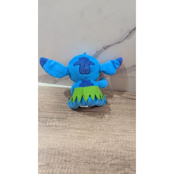 Disney Stitch Plush Toy With Coconut Drink & Green Grass Skirt 7" - Picture 3 of 7